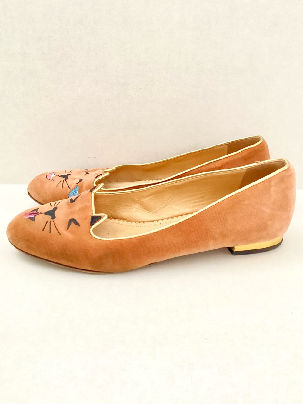 CHARLOTTE OLYMPIA #EMOTICATS Velvet Flats Size 39 Org. $525 - Picture 9 of 13